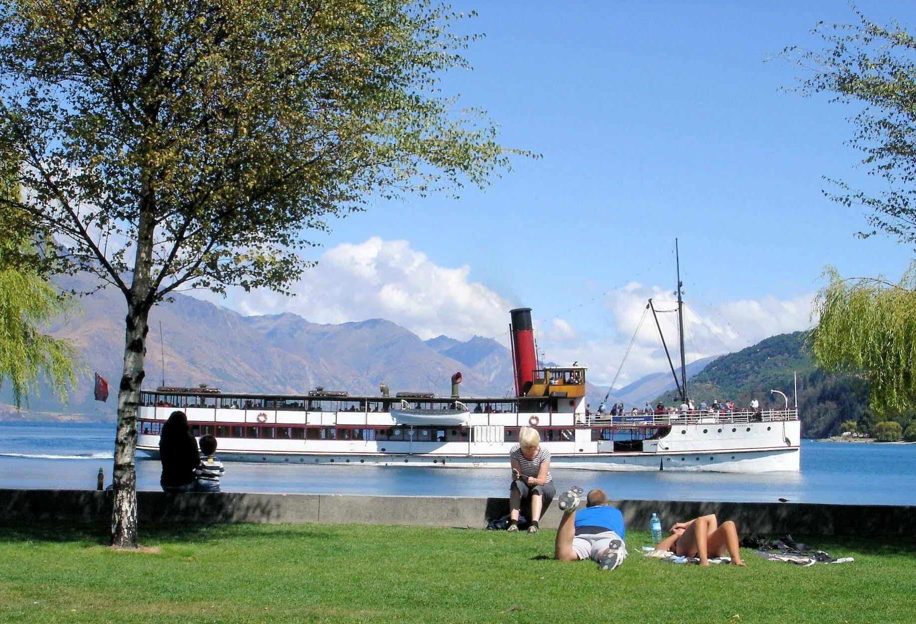 Heart Of Queenstown Eksteriør billede